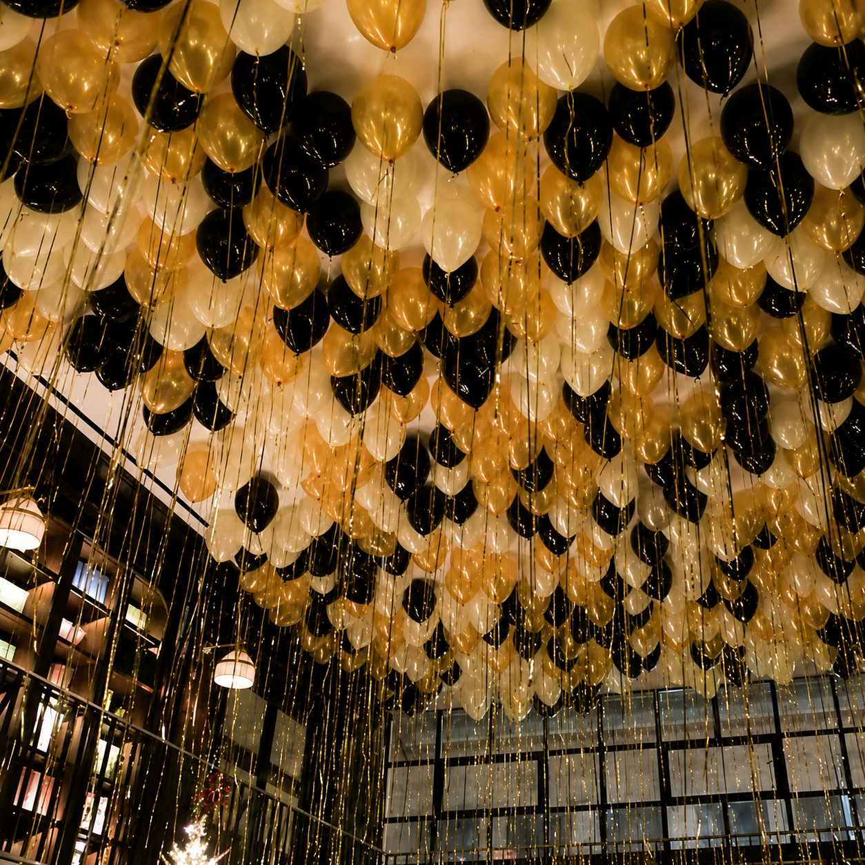 500 Gold,Silver & Black Balloons